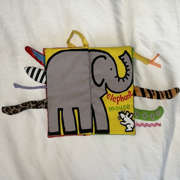 Never used, perfect condition, jellycat Jungly Tails Fabric Book - Picture 6 of 8